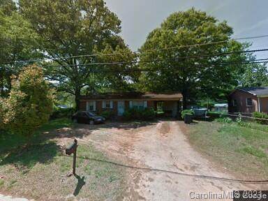 708 Park Drive - Photo 1