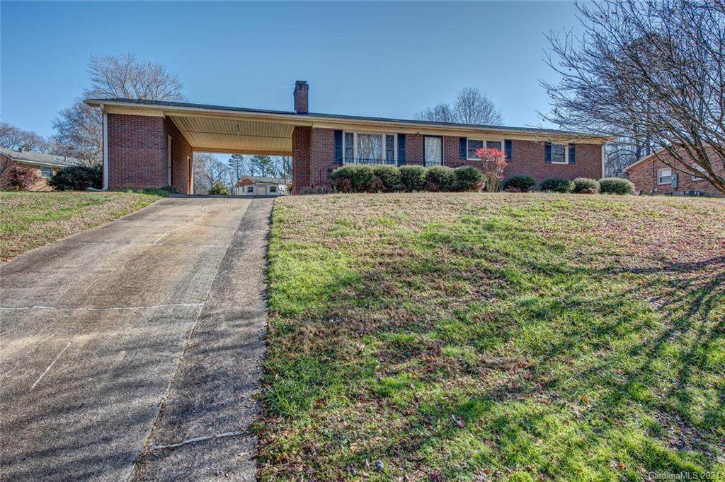 1526 Landsdowne Drive - Photo 1