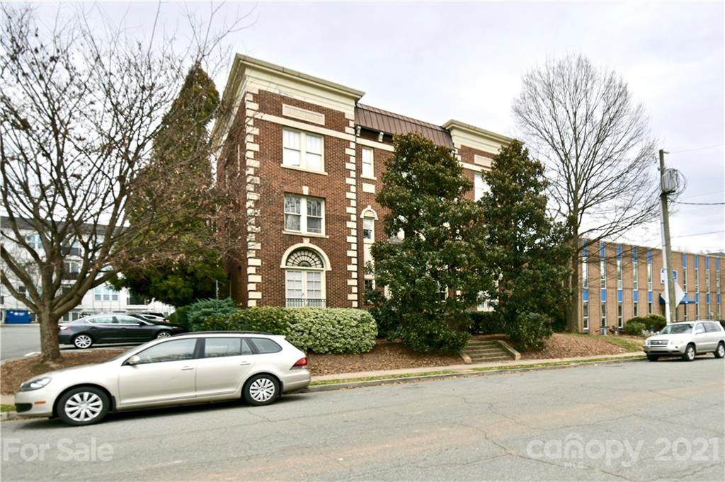 712 Louise Avenue - Photo 1