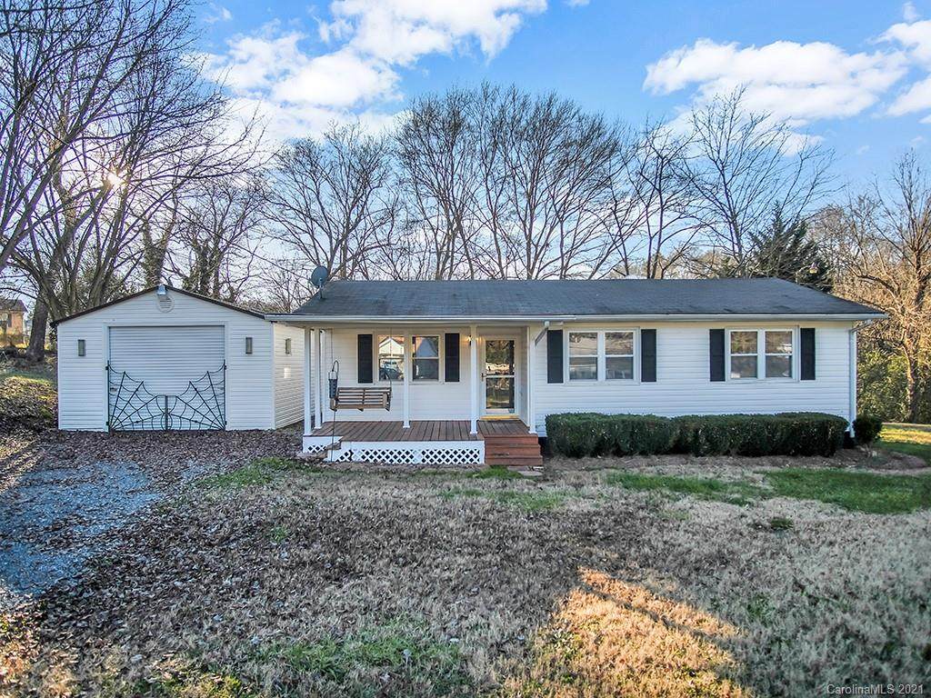 205 Belton Avenue - Photo 1