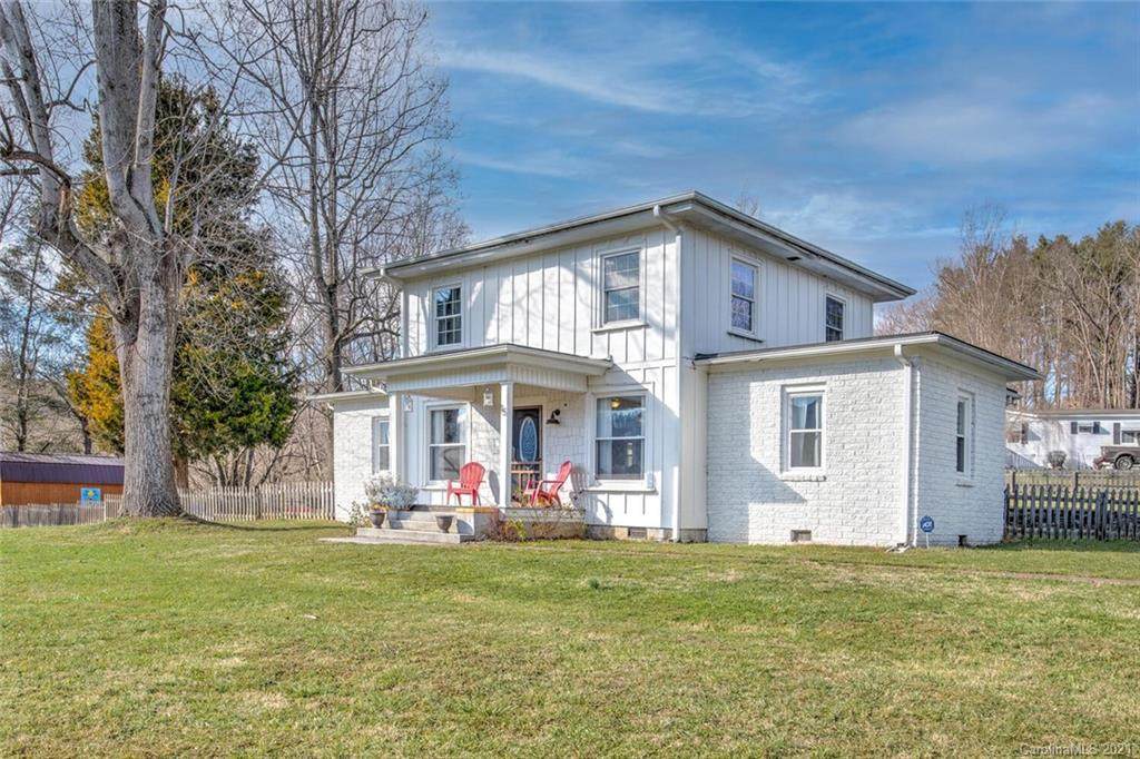 15 Indian Trail Road - Photo 1