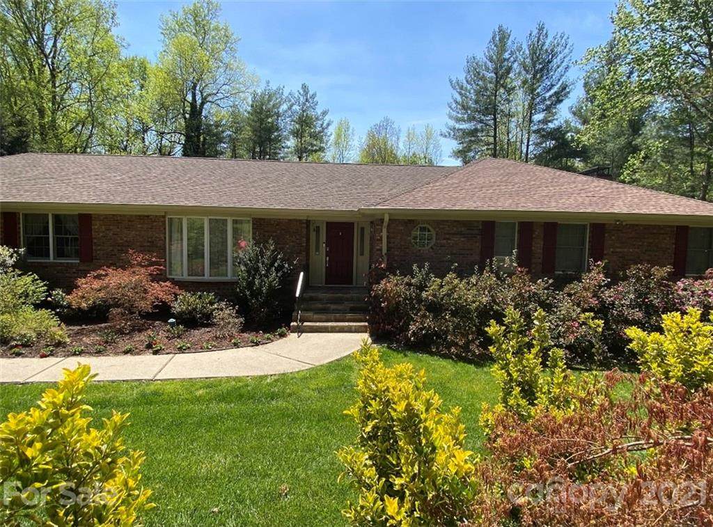 134 Woodhaven Drive - Photo 1