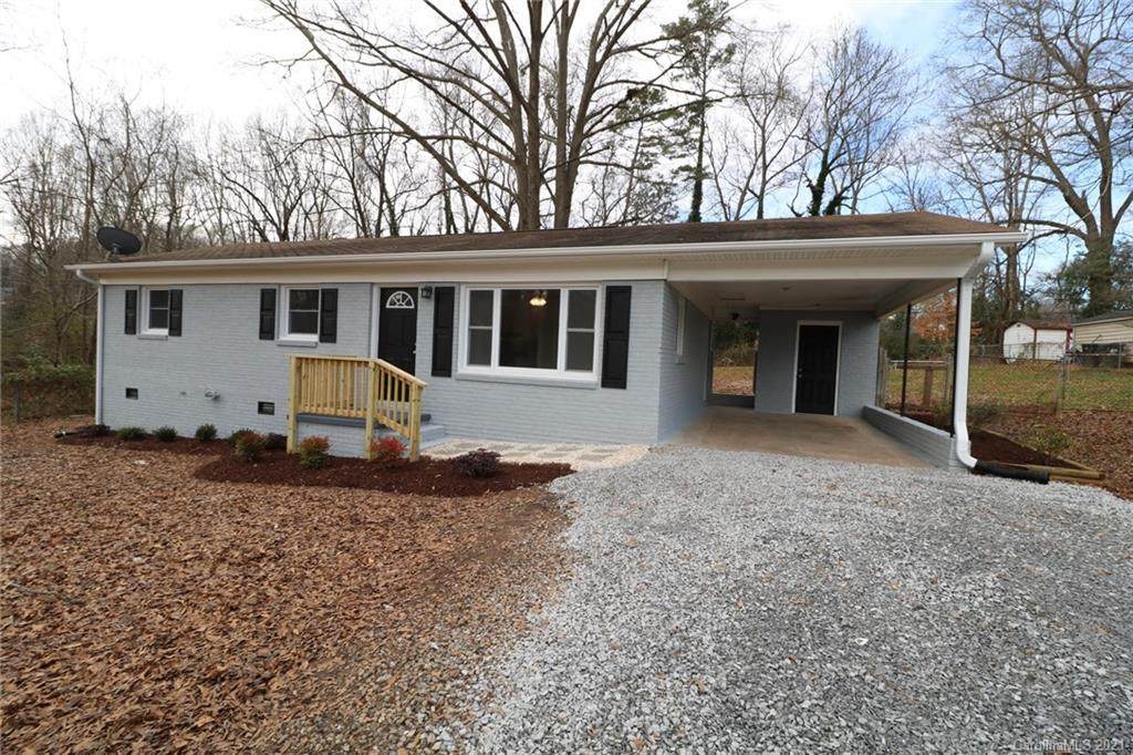 1817 Old English Drive - Photo 1