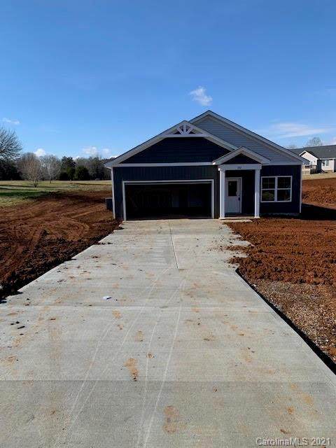 202 Doe Ridge Drive - Photo 1