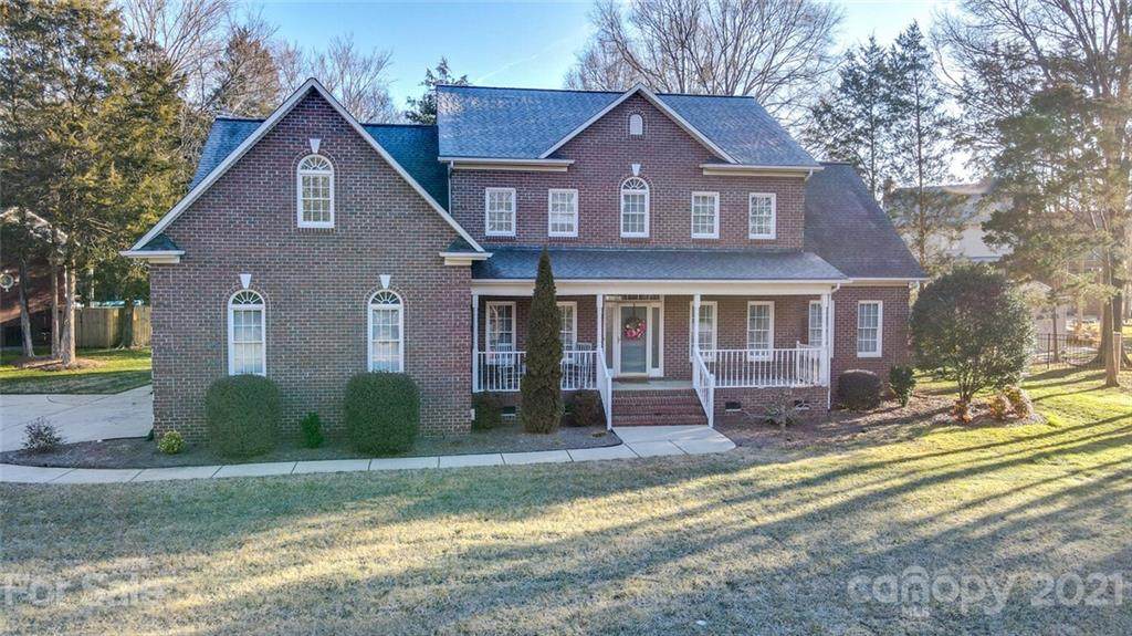 1496 Saint Annes Court - Photo 1