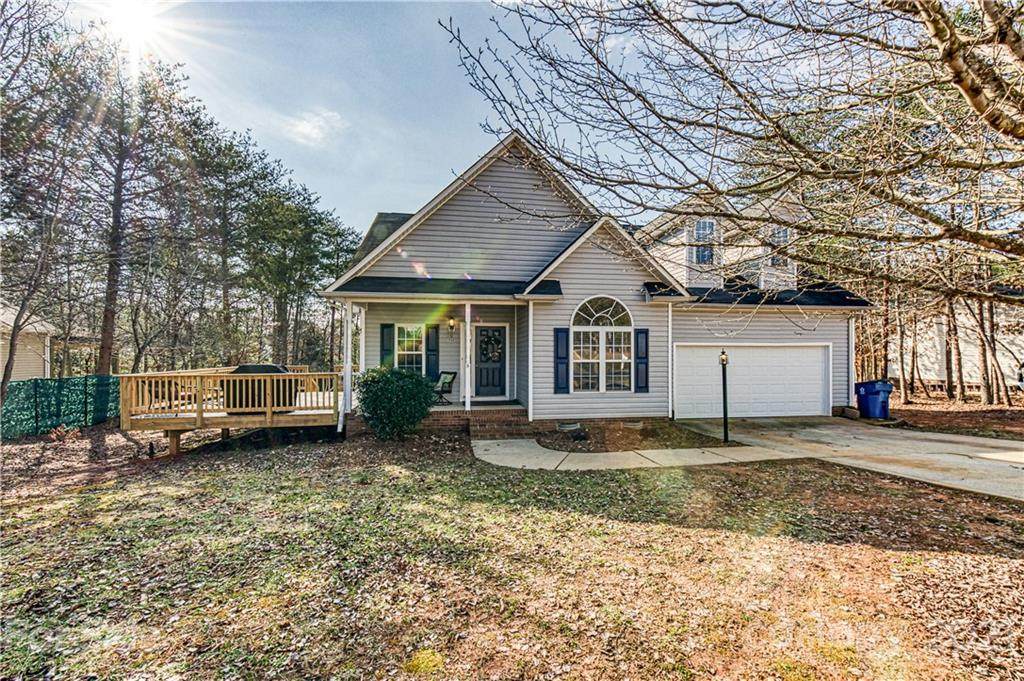 3588 Seminole Drive - Photo 1