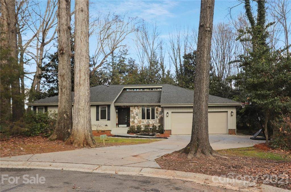 7 Woodvine Lane - Photo 1