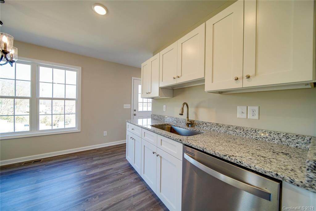 8 Meadowview Avenue - Photo 1