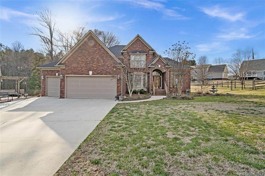 1190 Woodfield Drive - Photo 1