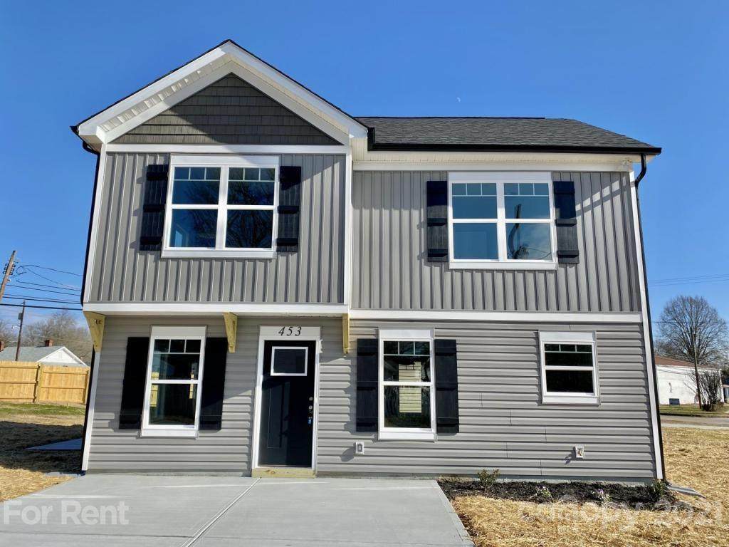 453 Huron Street - Photo 1