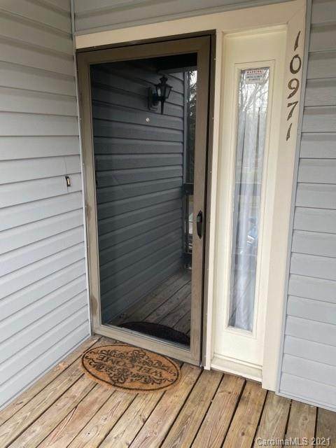 10971 Harrowfield Road - Photo 1