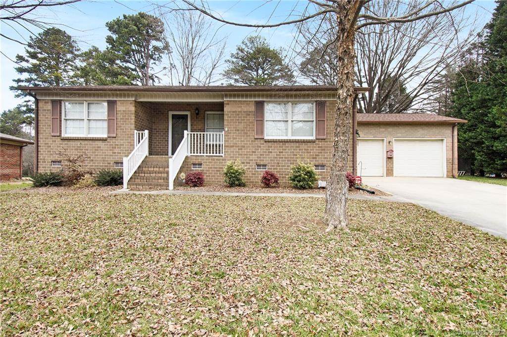 412 Crestwood Lane - Photo 1