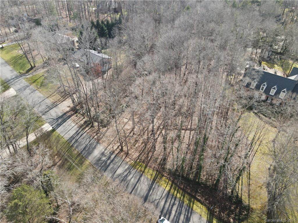 549 Stratfordshire Drive - Photo 1