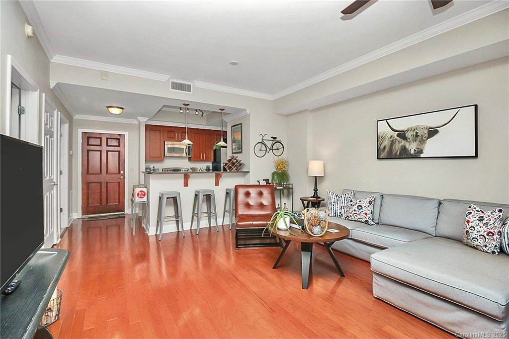 300 5th Street - Photo 1