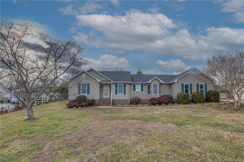 215 Orchard Grove Road - Photo 1