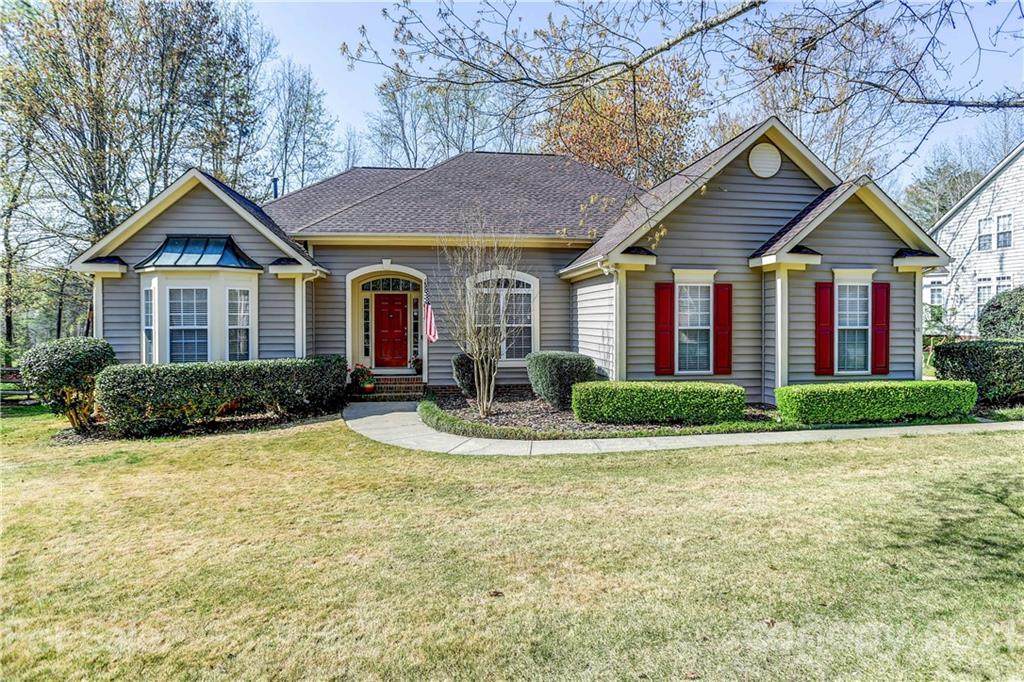 161 Lockerbie Lane - Photo 1
