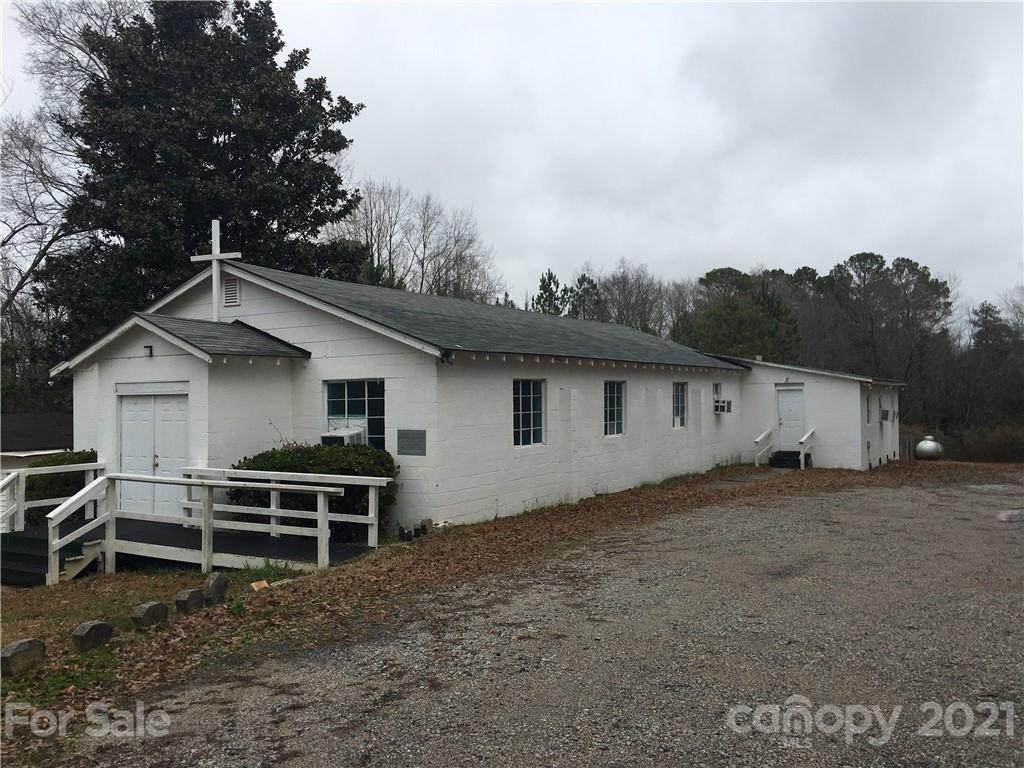 900 Henry Street - Photo 1