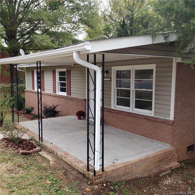 221 Logan Avenue - Photo 1