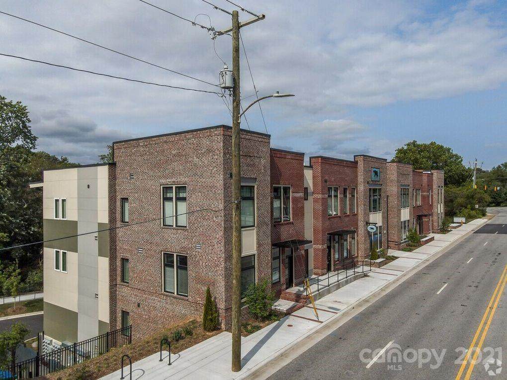257 Broadway Street - Photo 1