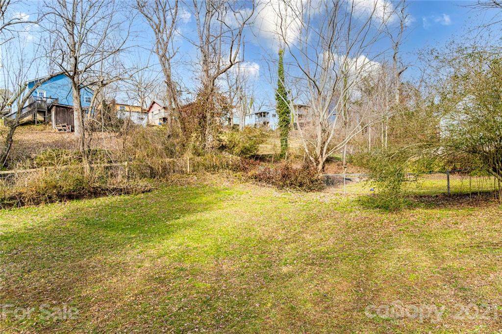 29 Ridge Avenue - Photo 1