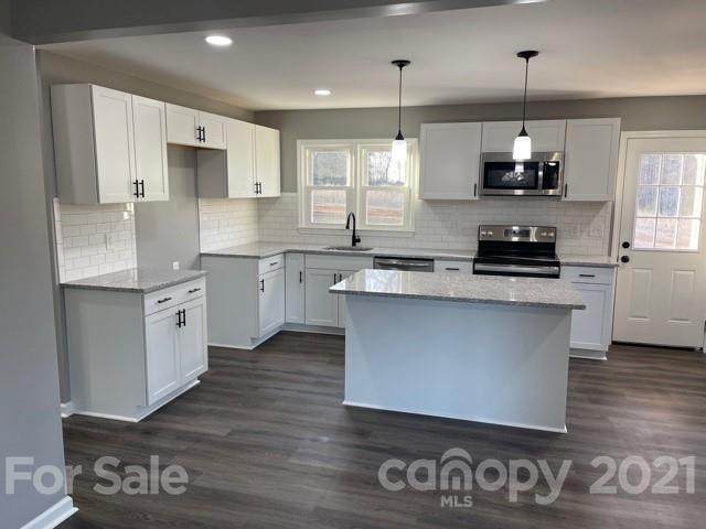 3728 Thompson Street - Photo 1