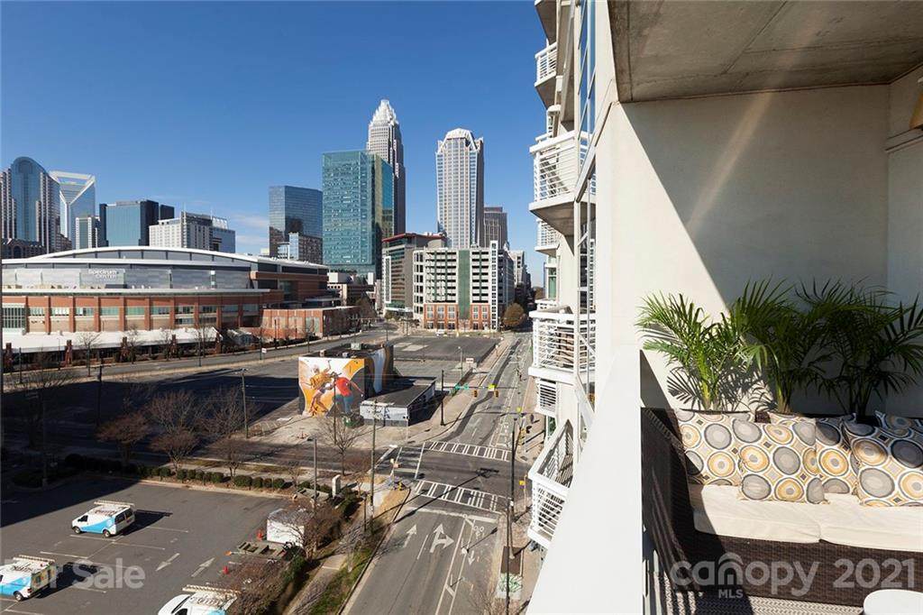 505 6th Street - Photo 1