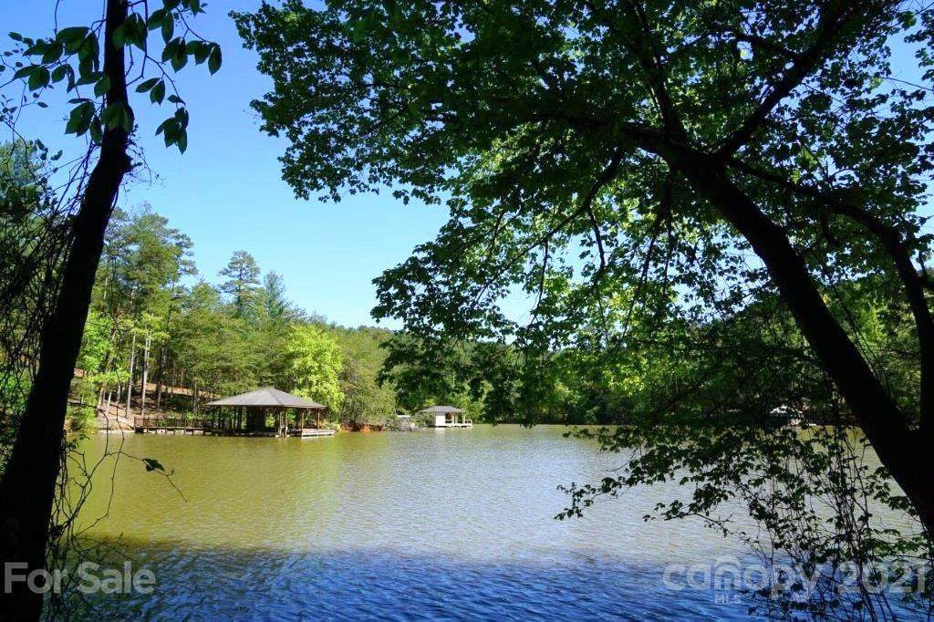 104 Lakeside Avenue - Photo 1