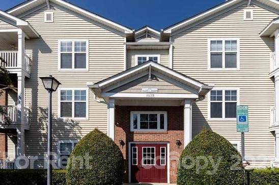 11253 Hyde Pointe Court - Photo 1