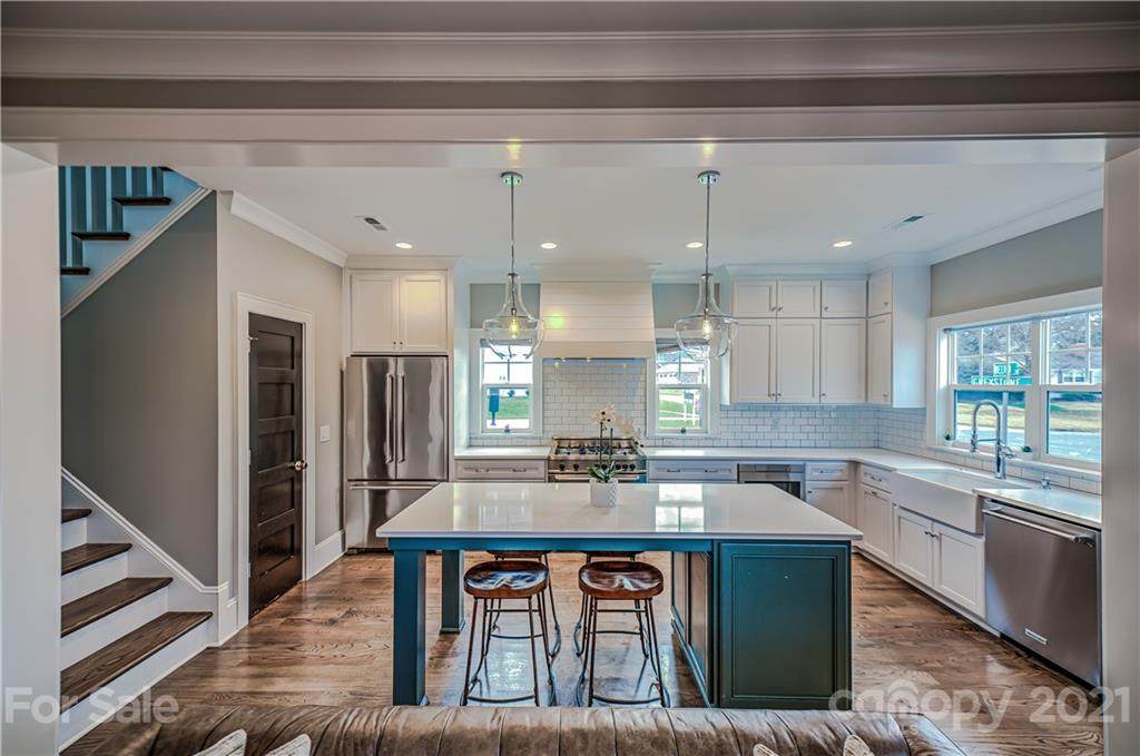 537 Greystone Road - Photo 1