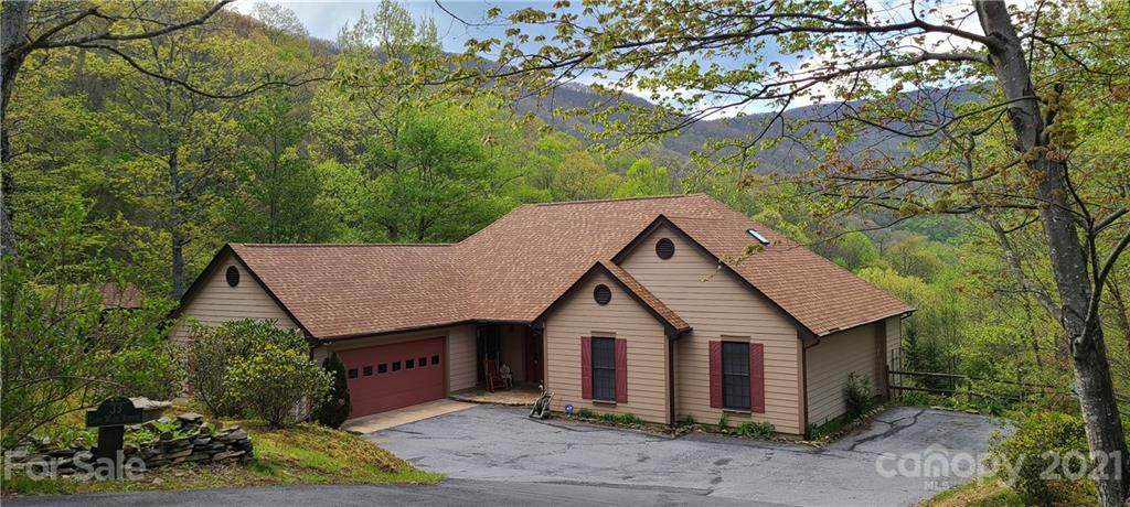 33 Lake Wood Avenue - Photo 1
