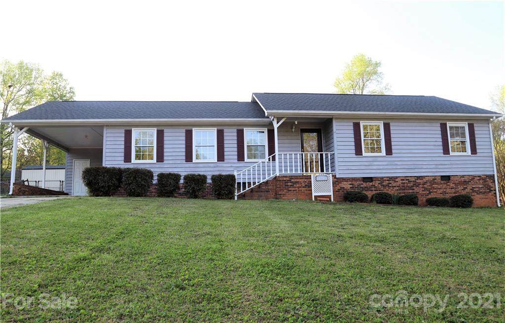 1310 Creekview Drive - Photo 1
