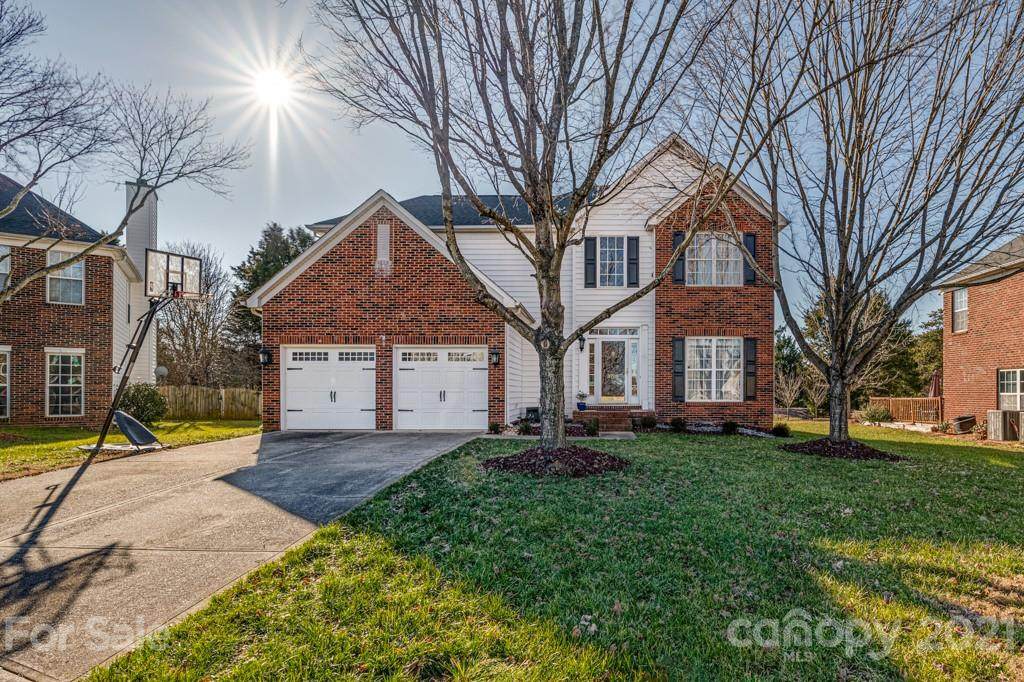 5709 Whitegate Lane - Photo 1