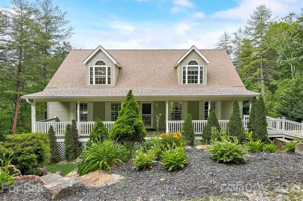 202 Oak Ridge Drive - Photo 1
