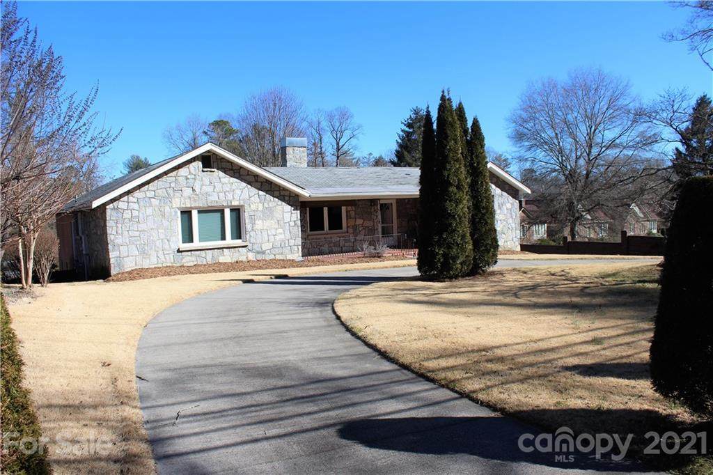 540 Blythe Street - Photo 1