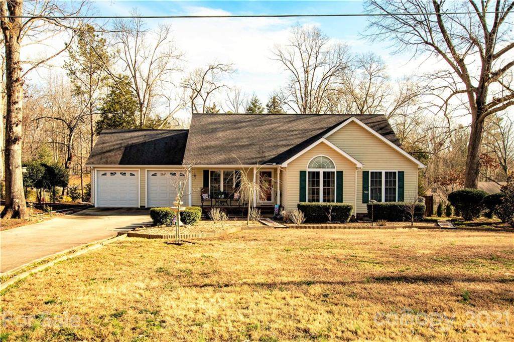 511 Valleyview Drive - Photo 1