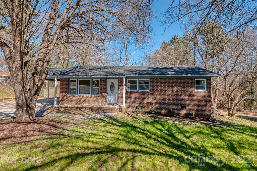 1800 Old Lynwood Circle - Photo 1