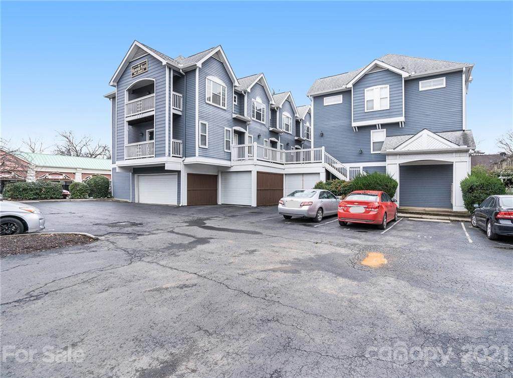 508 Graham Street - Photo 1