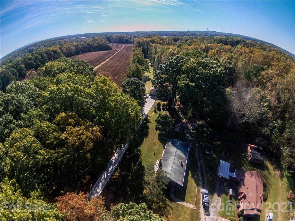 000 Robinson Road - Photo 1