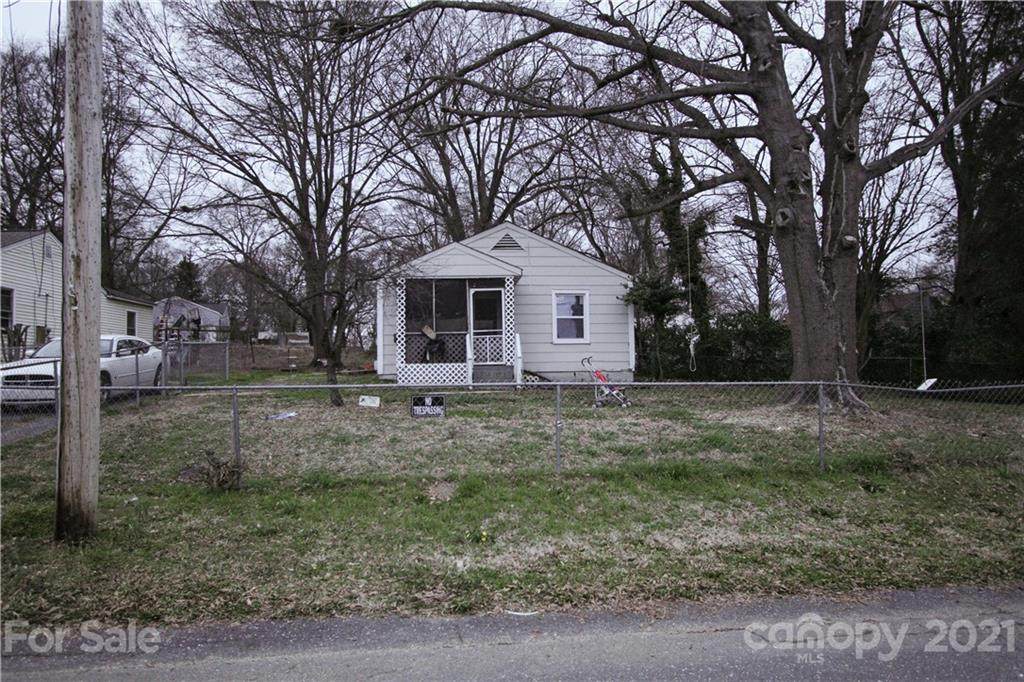 1404 Rosewood Lane - Photo 1