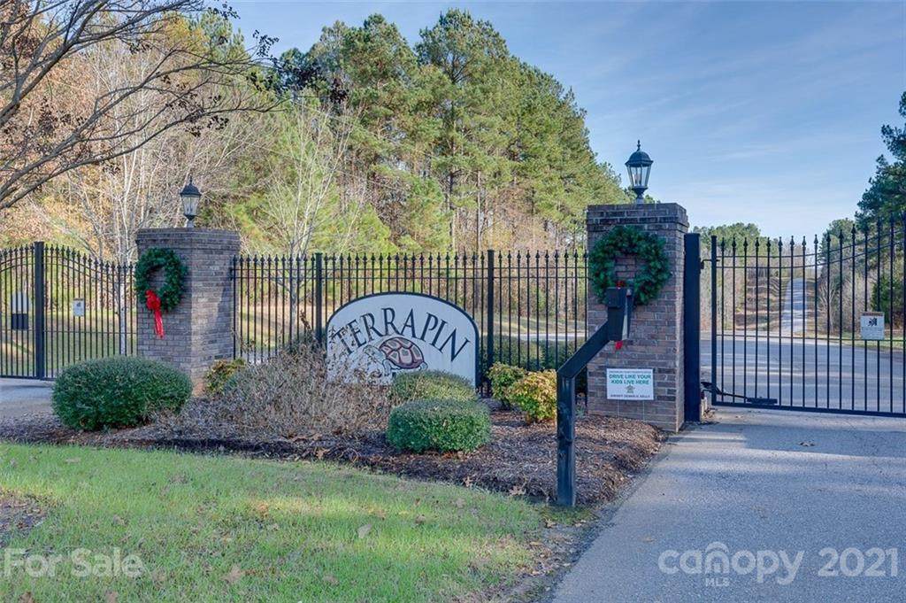 422 Terrapin Pointe Road - Photo 1