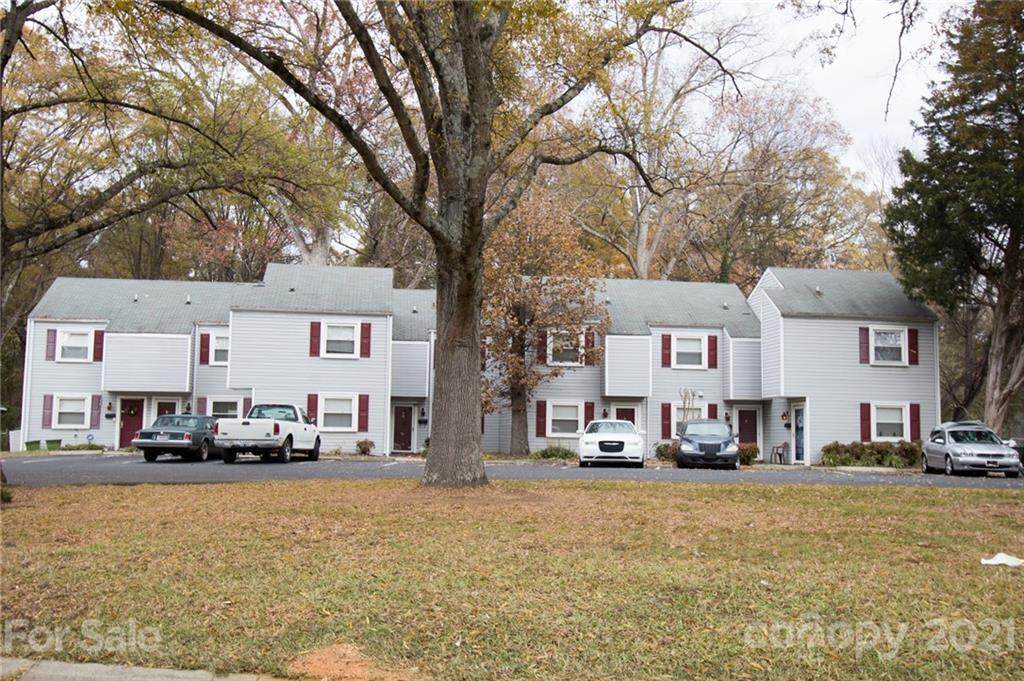 4401 Rolling Hill Drive - Photo 1