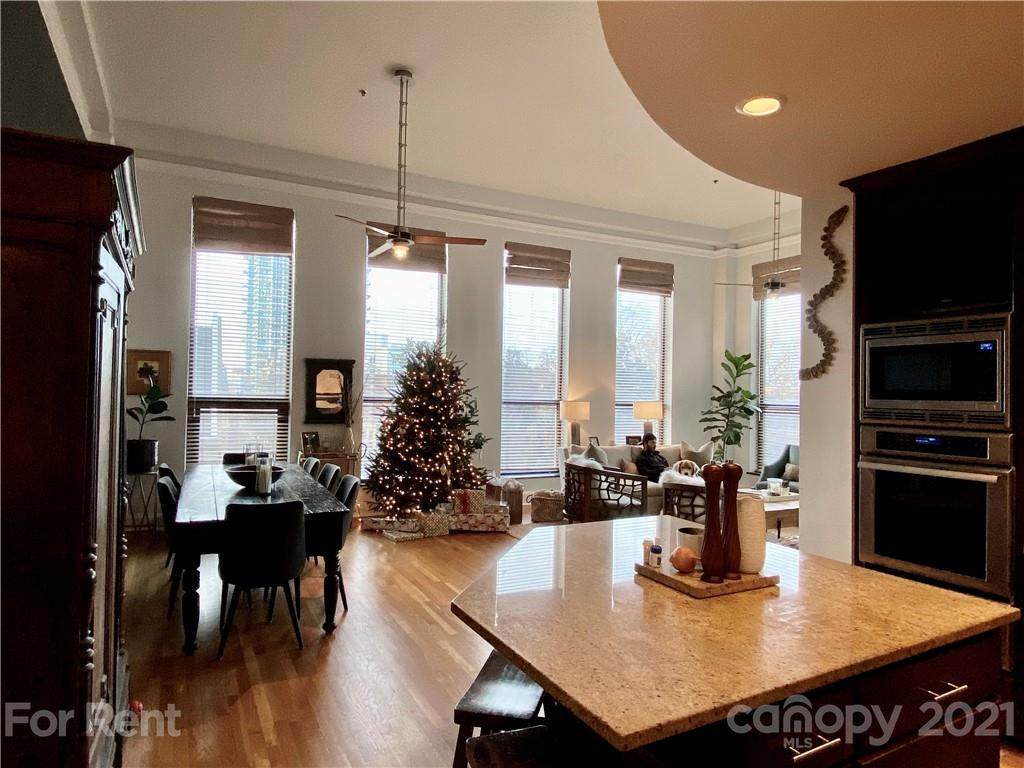 127 Tryon Street - Photo 1