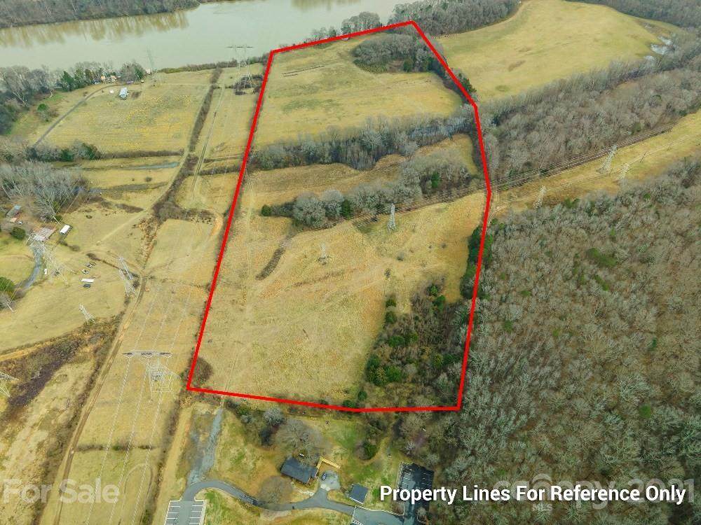 2562 Mt Gallant Road - Photo 1