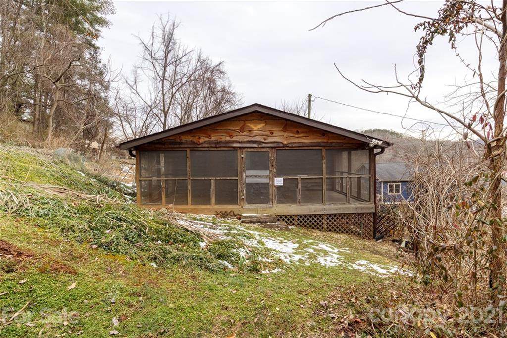 7 Woodfin Avenue - Photo 1