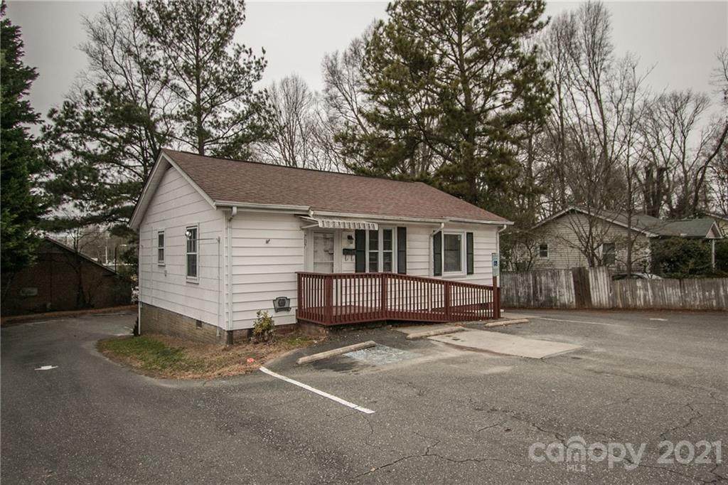 707 Dogwood Drive - Photo 1