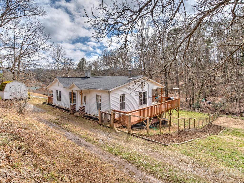 360 Youngs Cove Road - Photo 1