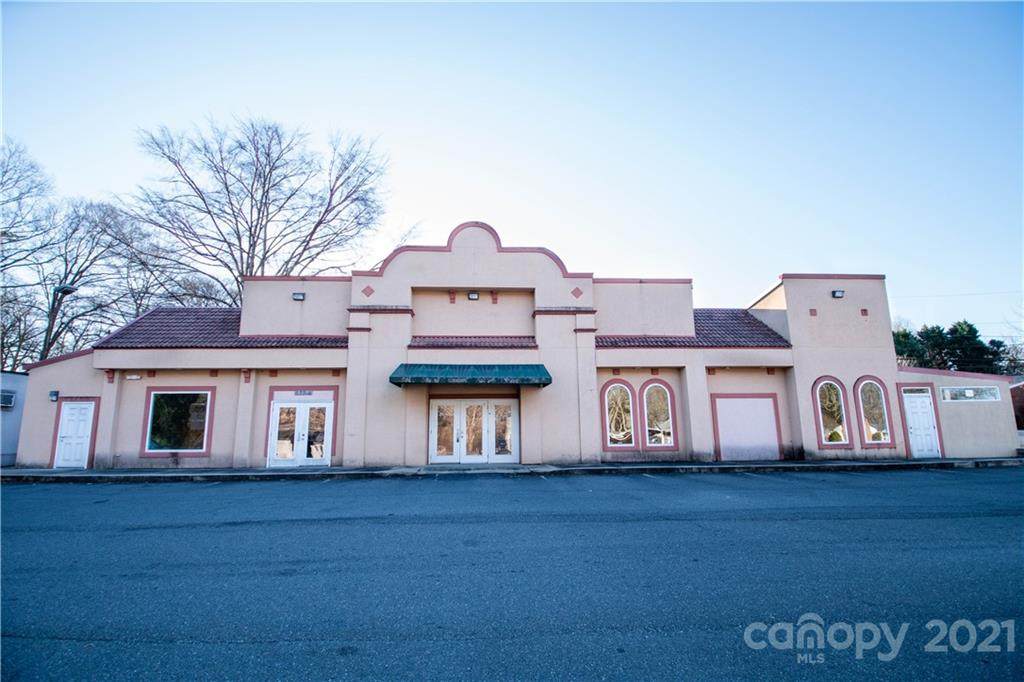 633 Riverside Drive - Photo 1