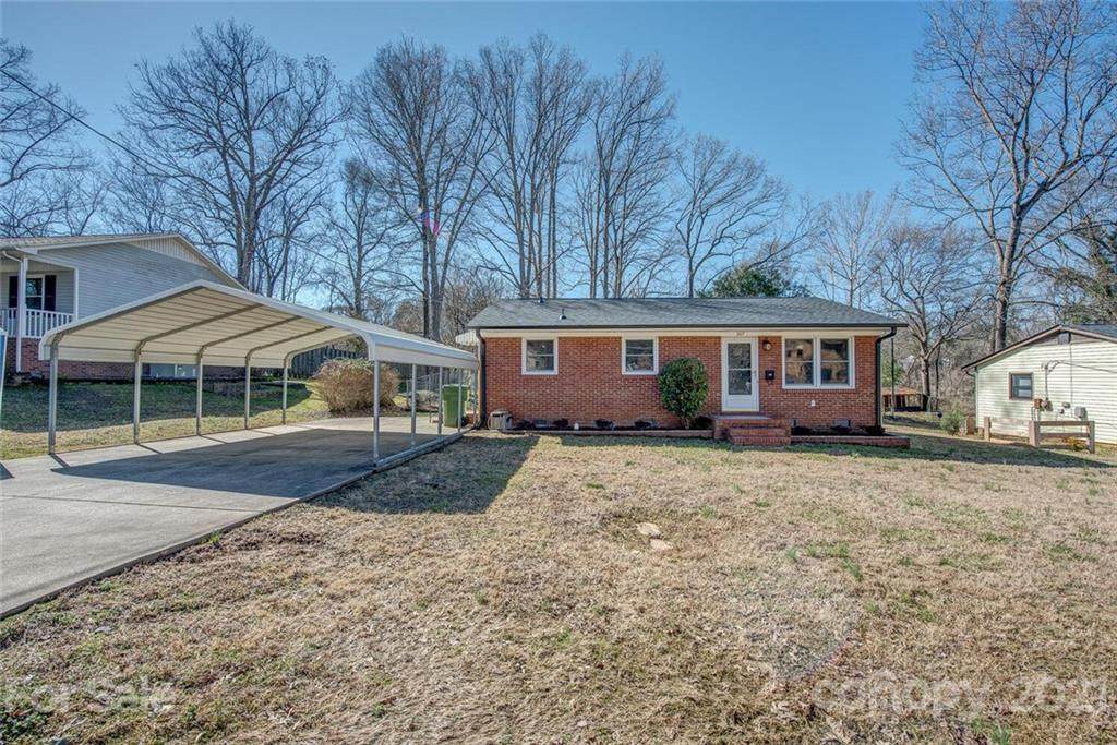 207 Nims Avenue - Photo 1