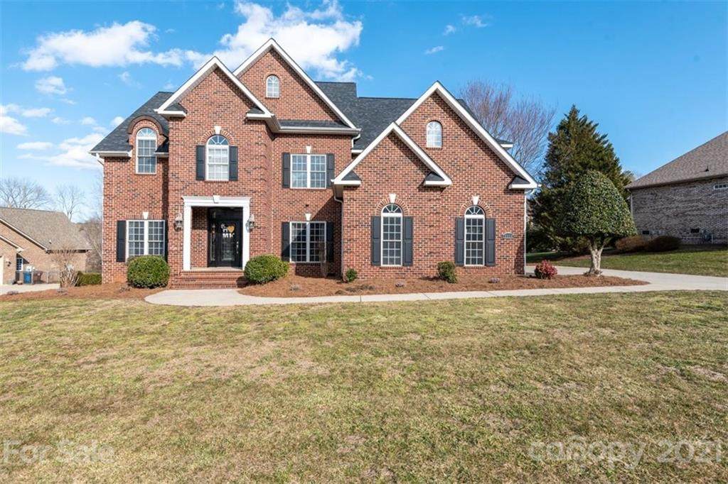 1114 Fox Chase Drive - Photo 1