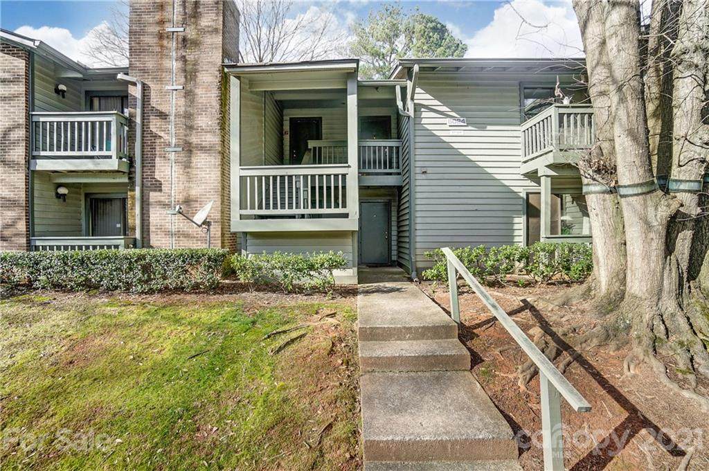 5024 Sardis Road - Photo 1